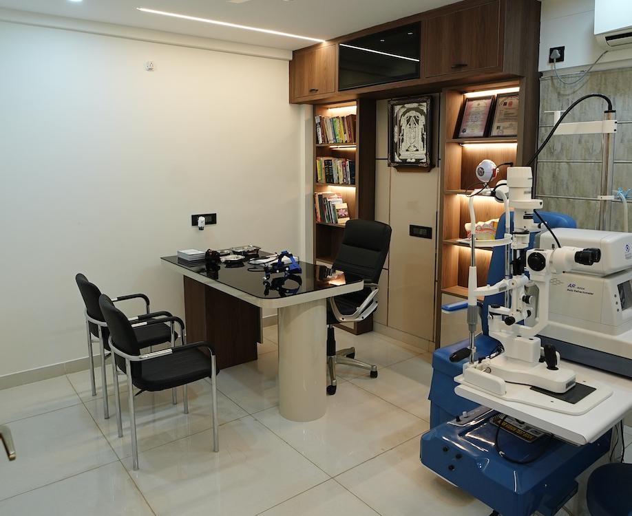 Advanced diagnostic equipment at the clinic.